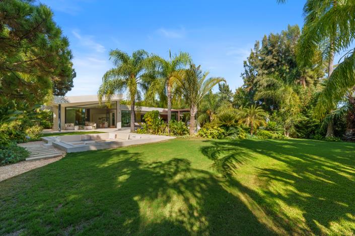 Image No.35-5 Bed Villa for sale