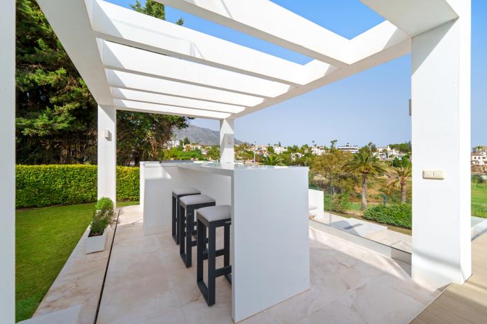 Image No.38-5 Bed Villa for sale