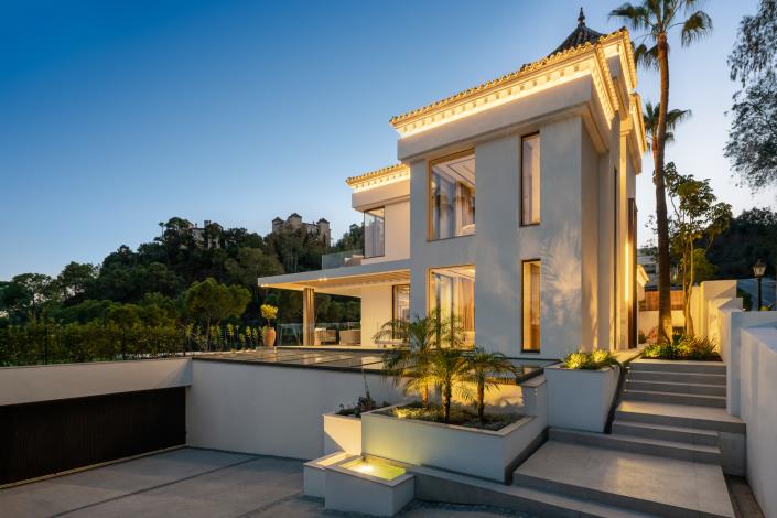 Image No.12-6 Bed Villa for sale