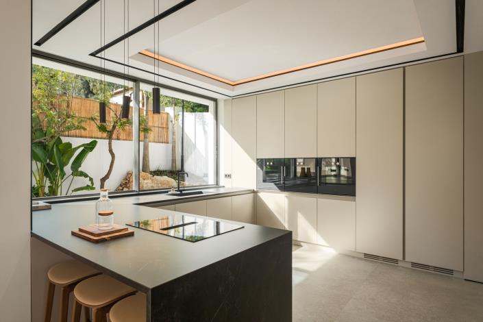 Image No.16-6 Bed Villa for sale