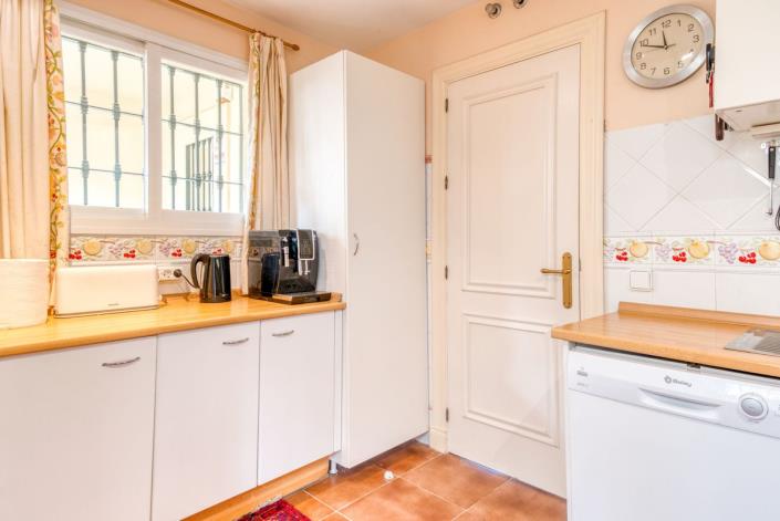 Image No.16-3 Bed Townhouse for sale