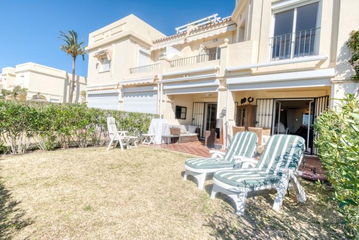 Image No.20-3 Bed Townhouse for sale