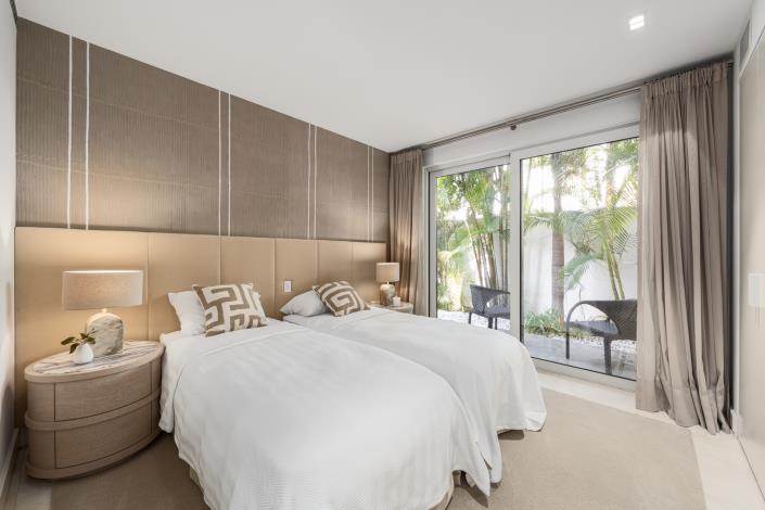 Image No.28-4 Bed Semi-Detached for sale