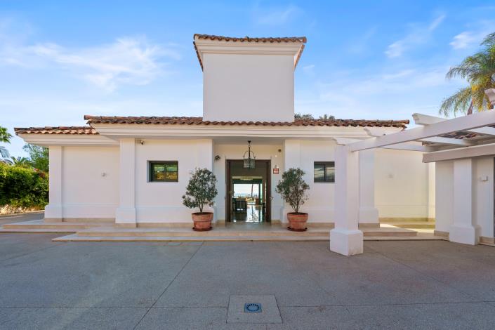 Image No.30-4 Bed Villa for sale