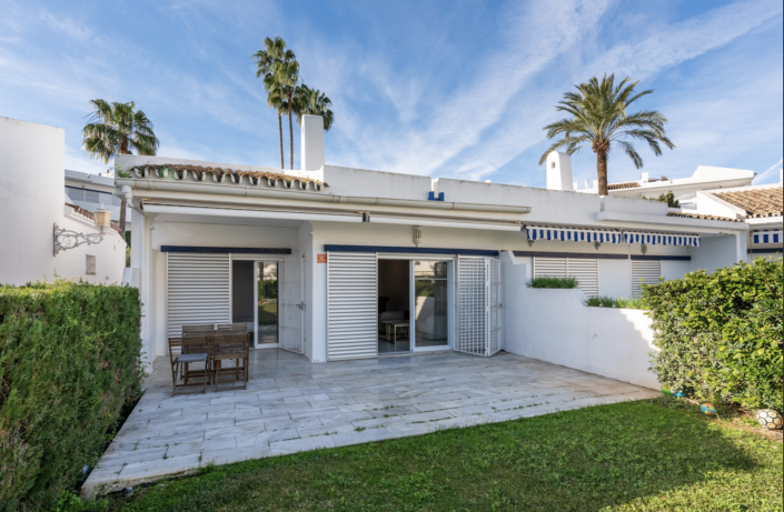 Image No.5-2 Bed Villa / Detached for sale