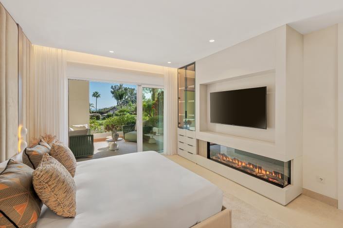 Image No.15-3 Bed Apartment for sale