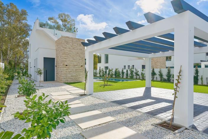 Image No.2-5 Bed Villa for sale