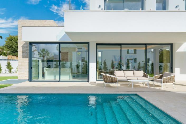 Image No.3-5 Bed Villa for sale