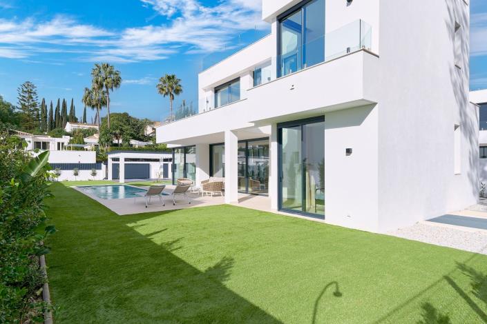 Image No.4-5 Bed Villa for sale