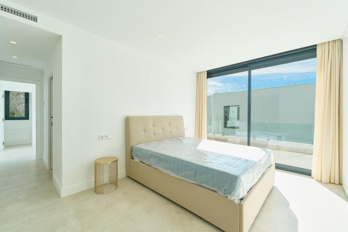 Image No.16-5 Bed Villa for sale