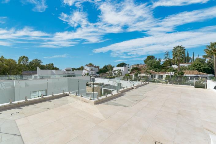 Image No.27-5 Bed Villa for sale