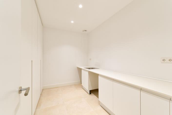 Image No.32-5 Bed Villa for sale