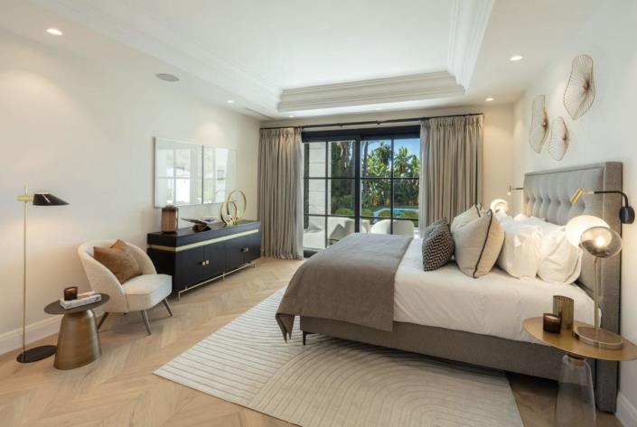 Image No.6-6 Bed Villa for sale