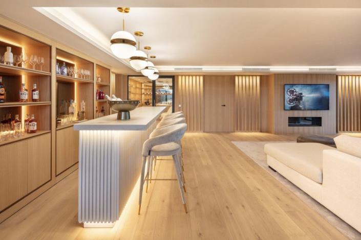 Image No.19-6 Bed Villa for sale