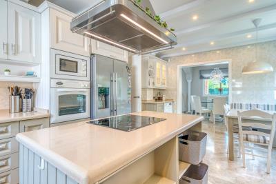 8-e64a9055bba3e77ac8aca3b893cdf826