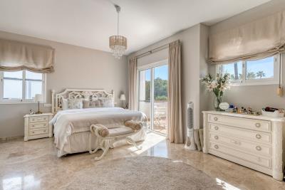 13-5fd73dea700db77384c091ca9818b1a9