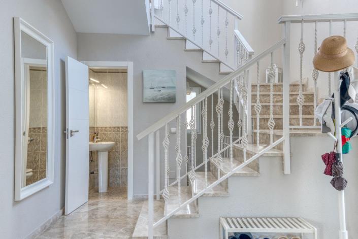 Image No.20-4 Bed Villa for sale