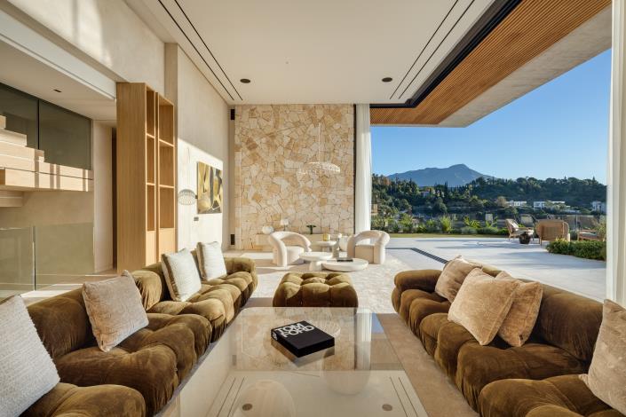 Image No.11-6 Bed Villa for sale