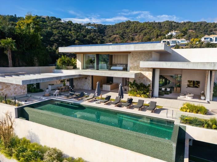 Image No.38-6 Bed Villa for sale