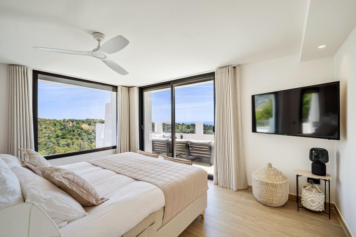 Image No.18-5 Bed Villa for sale