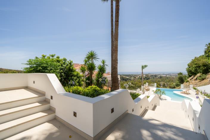 Image No.36-5 Bed Villa for sale