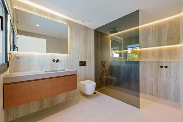 Image No.6-5 Bed Villa for sale