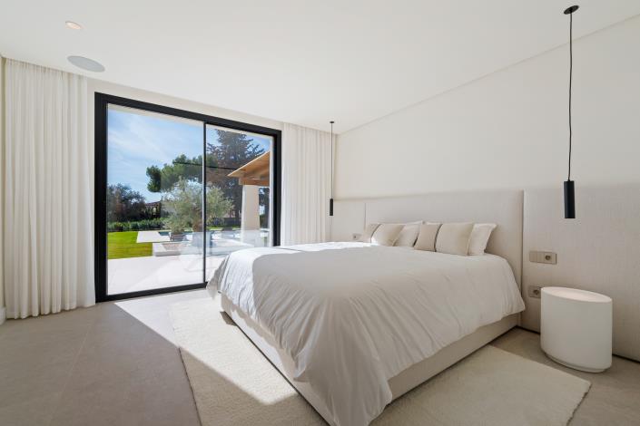 Image No.7-5 Bed Villa for sale