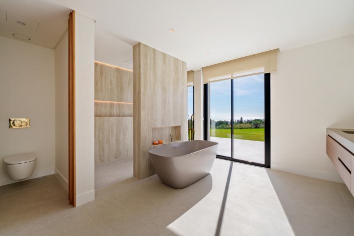 Image No.9-5 Bed Villa for sale