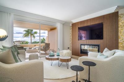 Penthouse-Albatros-11