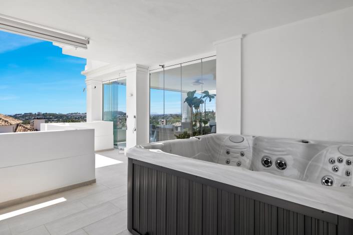 Image No.51-7 Bed Apartment for sale