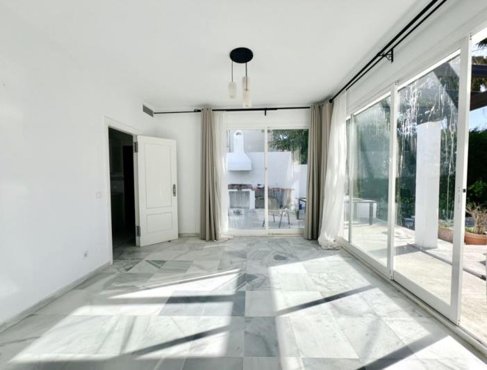 Image No.6-Villa de 5 chambres à vendre à Puerto Banus