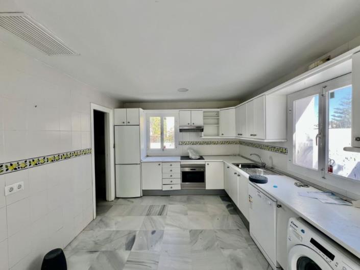 Image No.9-Villa de 5 chambres à vendre à Puerto Banus