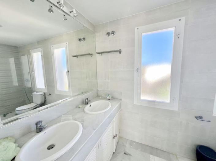 Image No.16-Villa de 5 chambres à vendre à Puerto Banus