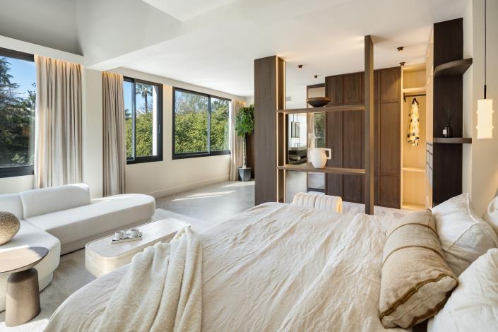 Image No.27-5 Bed Villa for sale