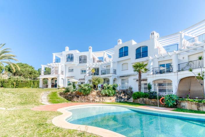 Image No.3-2 Bed Townhouse for sale