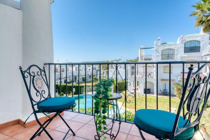 Image No.17-2 Bed Townhouse for sale