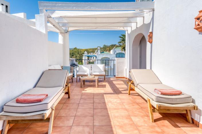 Image No.27-2 Bed Townhouse for sale