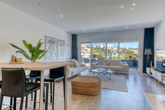 Image No.9-3 Bed Semi-Detached for sale