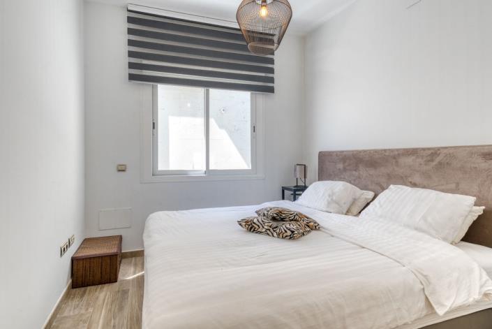 Image No.16-3 Bed Semi-Detached for sale