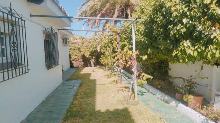 Image No.10-4 Bed Villa for sale