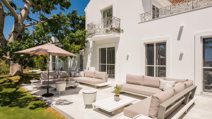 Image No.2-6 Bed Villa for sale