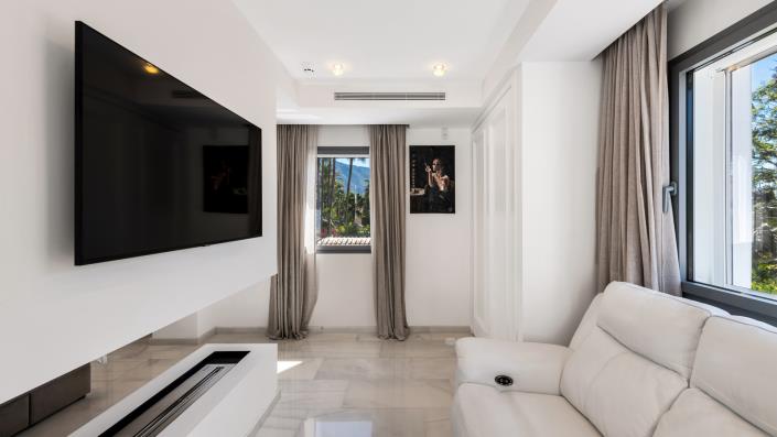 Image No.46-6 Bed Villa for sale