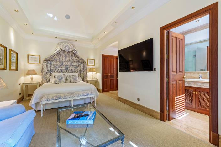 Image No.22-6 Bed Villa for sale