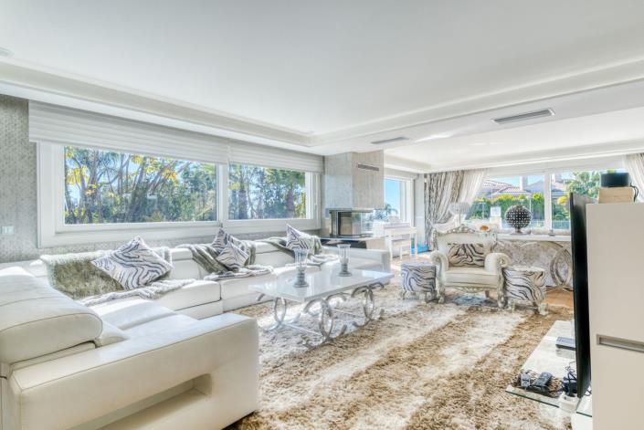 Image No.3-8 Bed Villa for sale