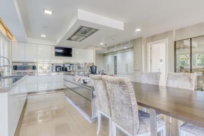 12-53013098fcab6c38b1379cd33298e050