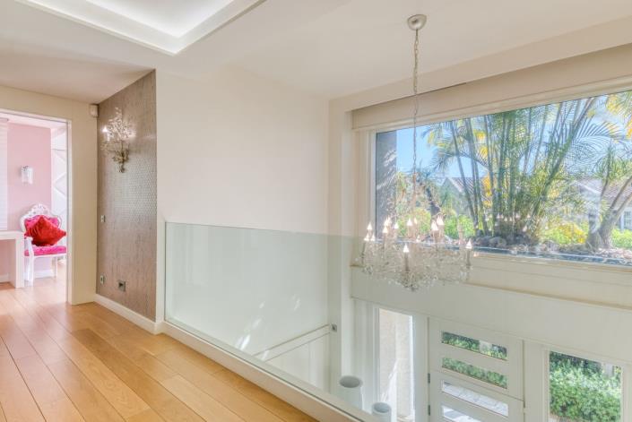 Image No.13-8 Bed Villa for sale