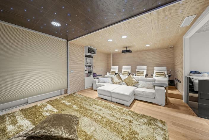 Image No.22-8 Bed Villa for sale