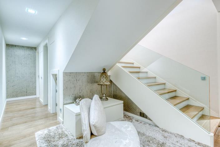 Image No.24-8 Bed Villa for sale