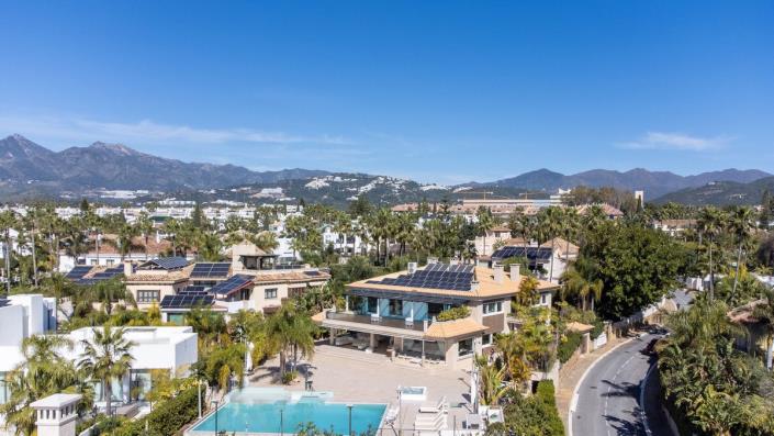 Image No.30-8 Bed Villa for sale