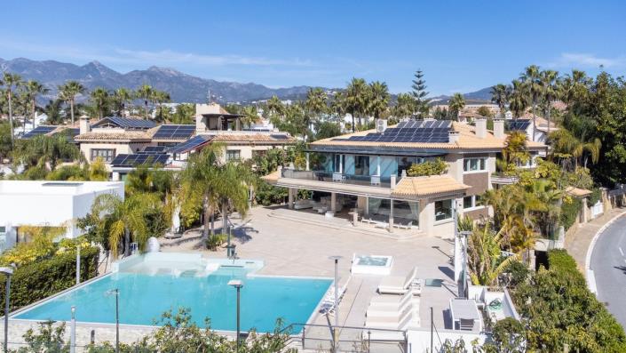 Image No.31-8 Bed Villa for sale